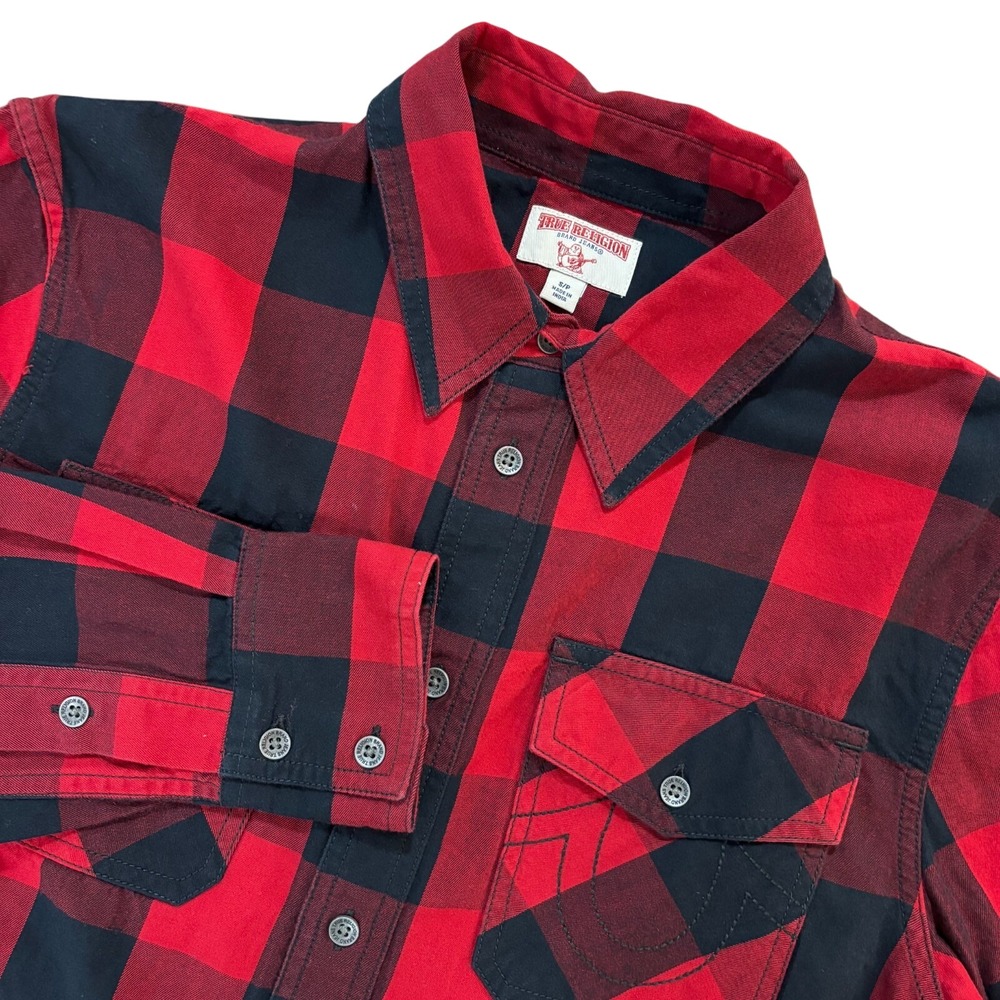 TRUE RELIGION Brand Jeans Mens Small Red Black Buffalo Plaid Flannel Shirt